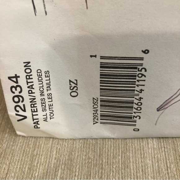 VOGUE Vintage All Sizes Included Pattern Number V 2934 - Picture 2 of 5